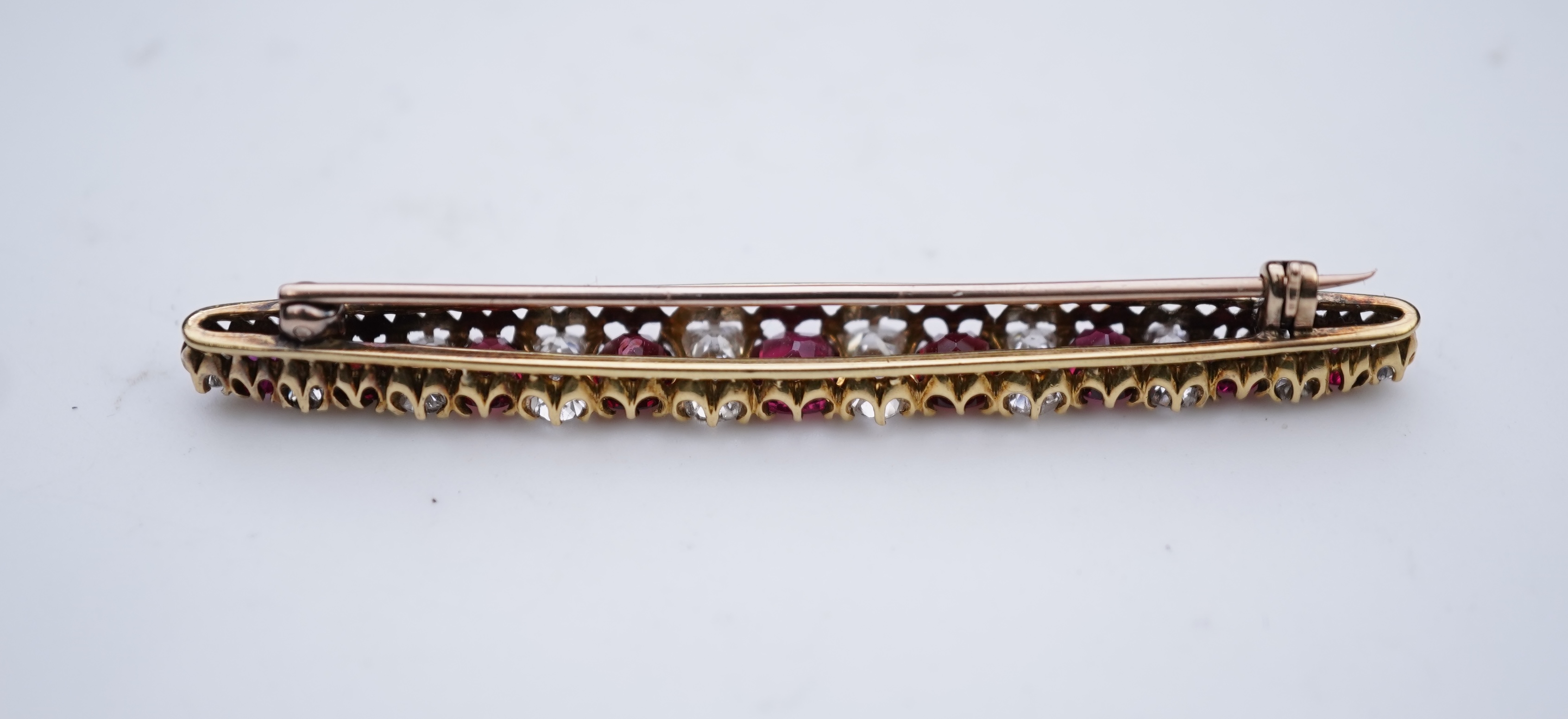 A spinel and diamond brooch, circa 1900
